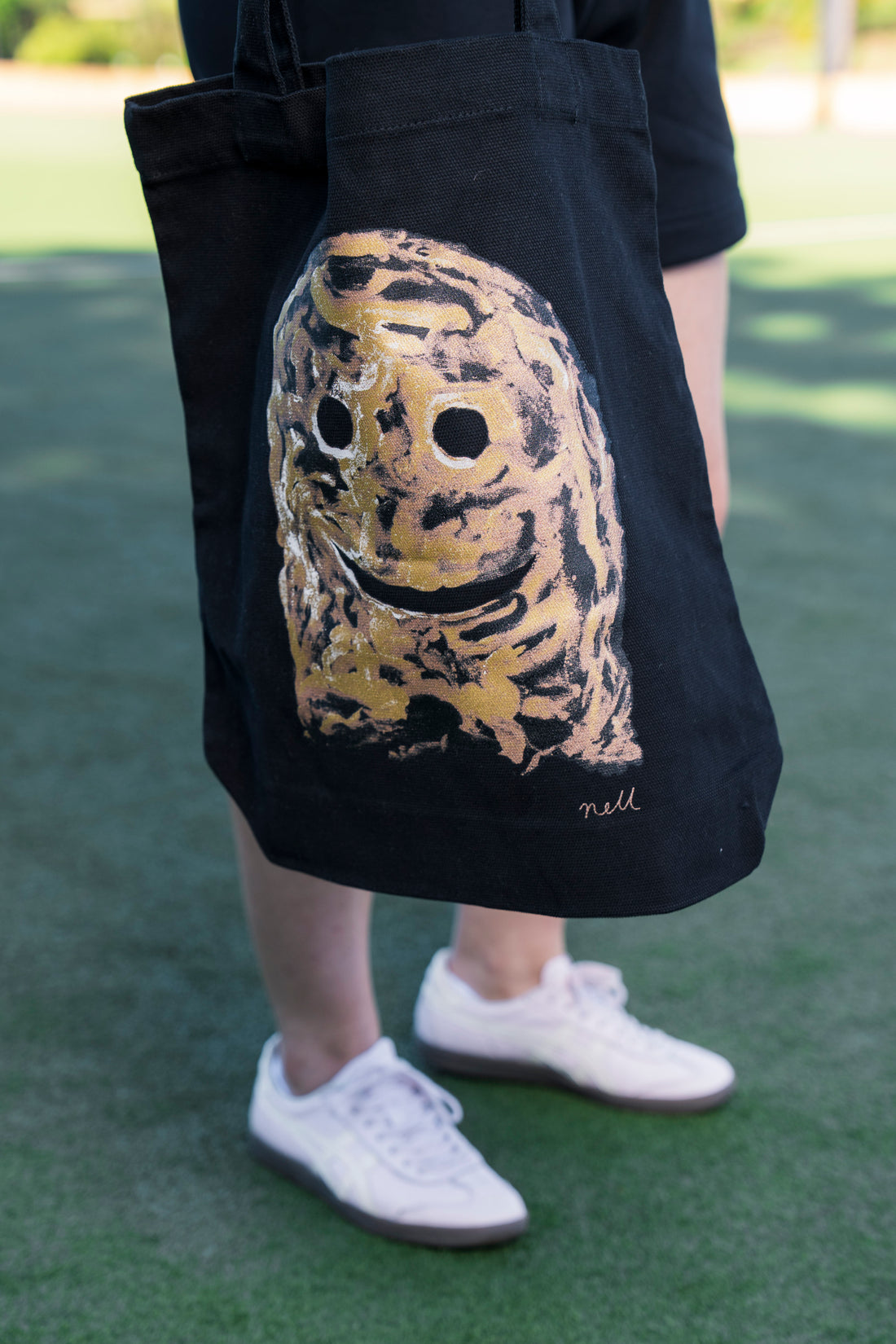 UQ Art Museum Nell Tote Bag